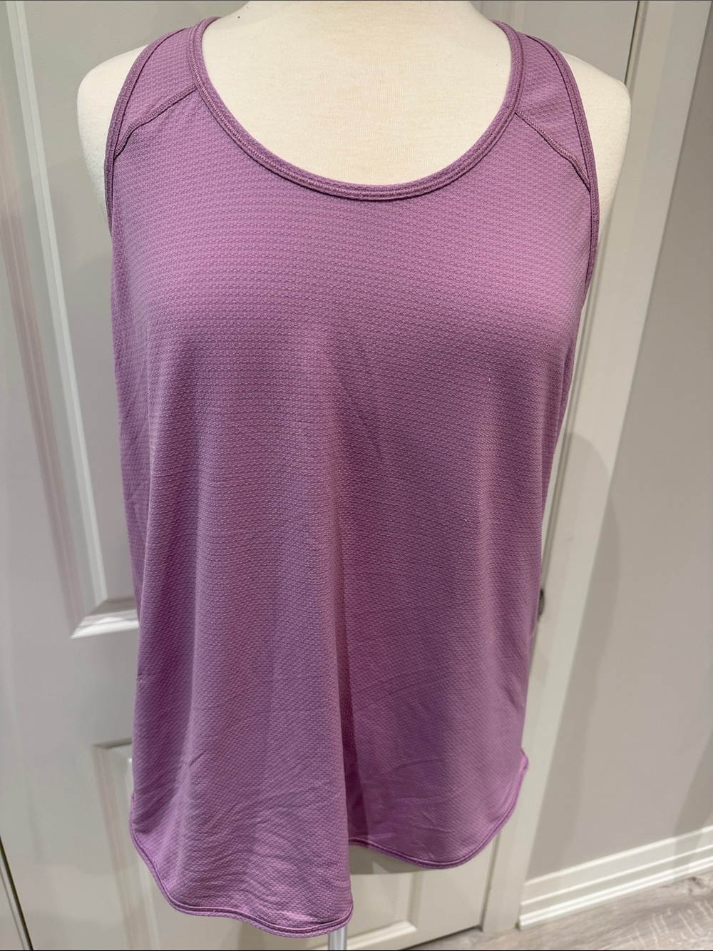 Lululemon Lavender Performance Tank Top - Women, size 12